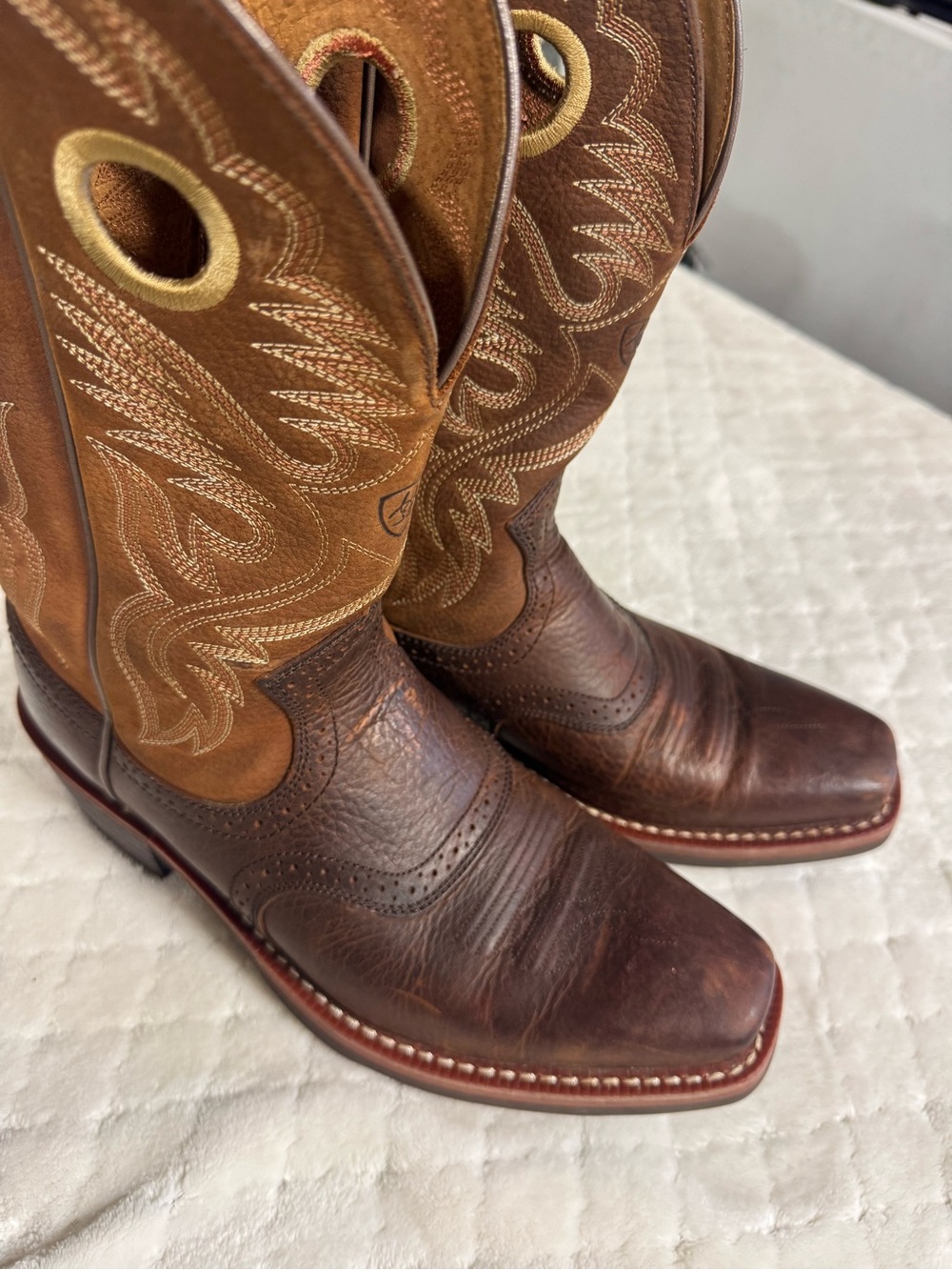 Ariat Brown Leather Pull-On Western Boots🫶